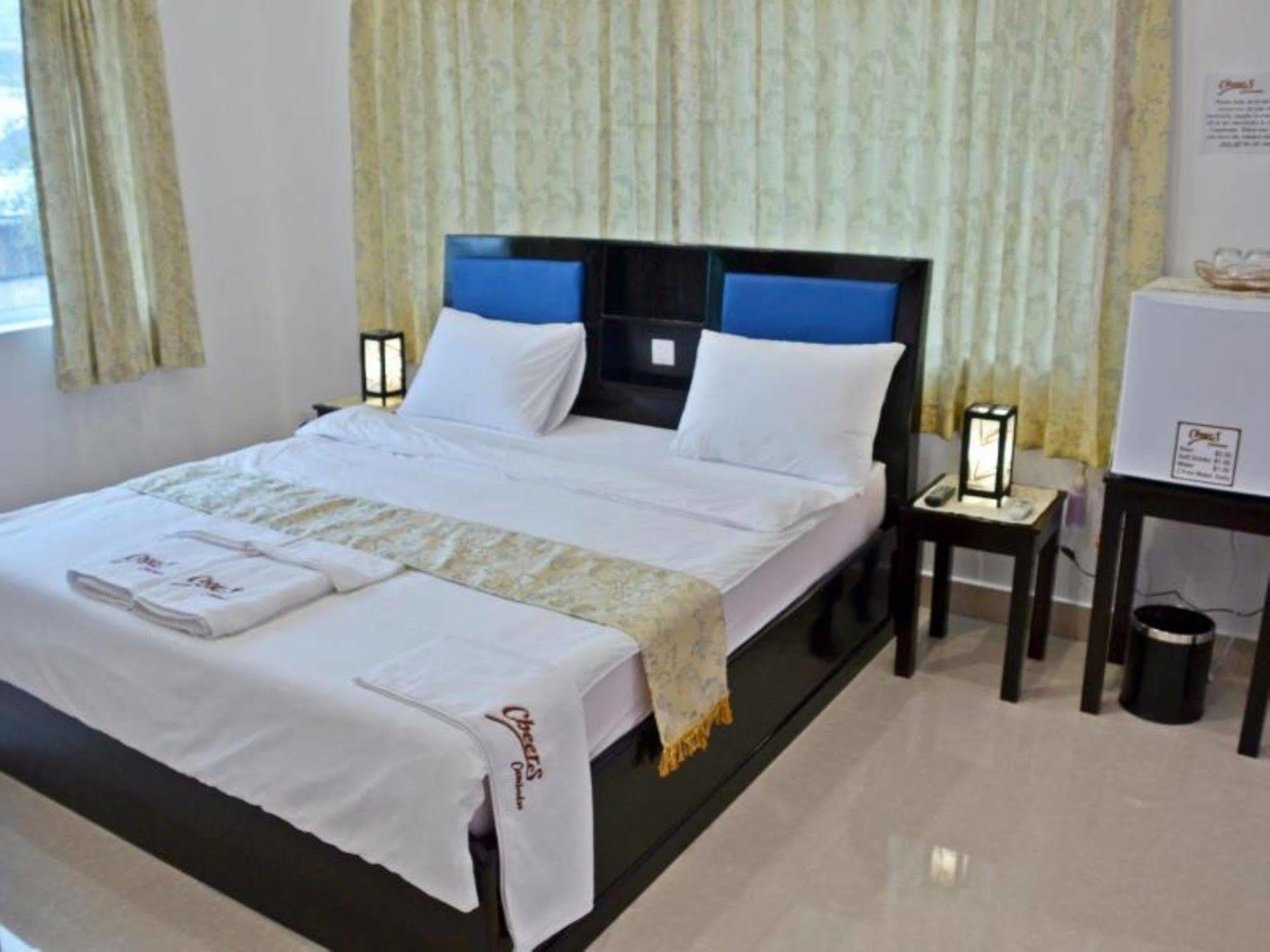 Bennys Boutique Hotel Sihanoukville Exterior photo